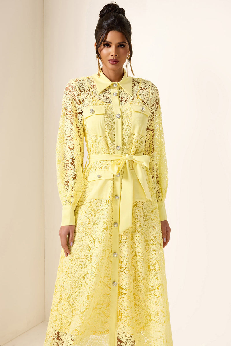 Effortlessly Elegant Dress with a Timeless Design