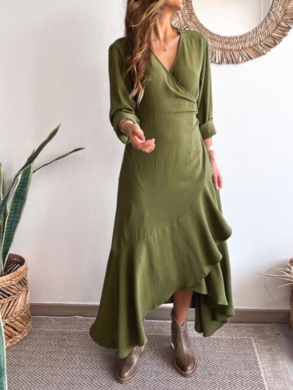 Effortlessly Elegant Dress with a Timeless Design