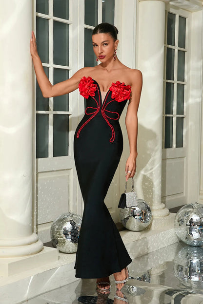 Beautifully Finished Dress in a Timeless Design