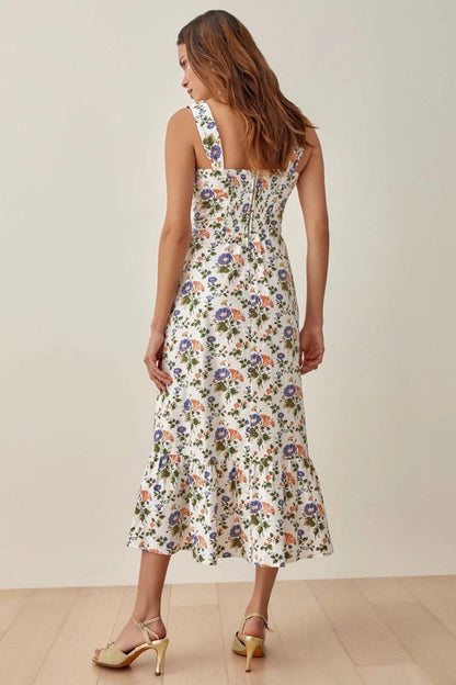 A Vintage Style Dress with Delicate Timeless Details