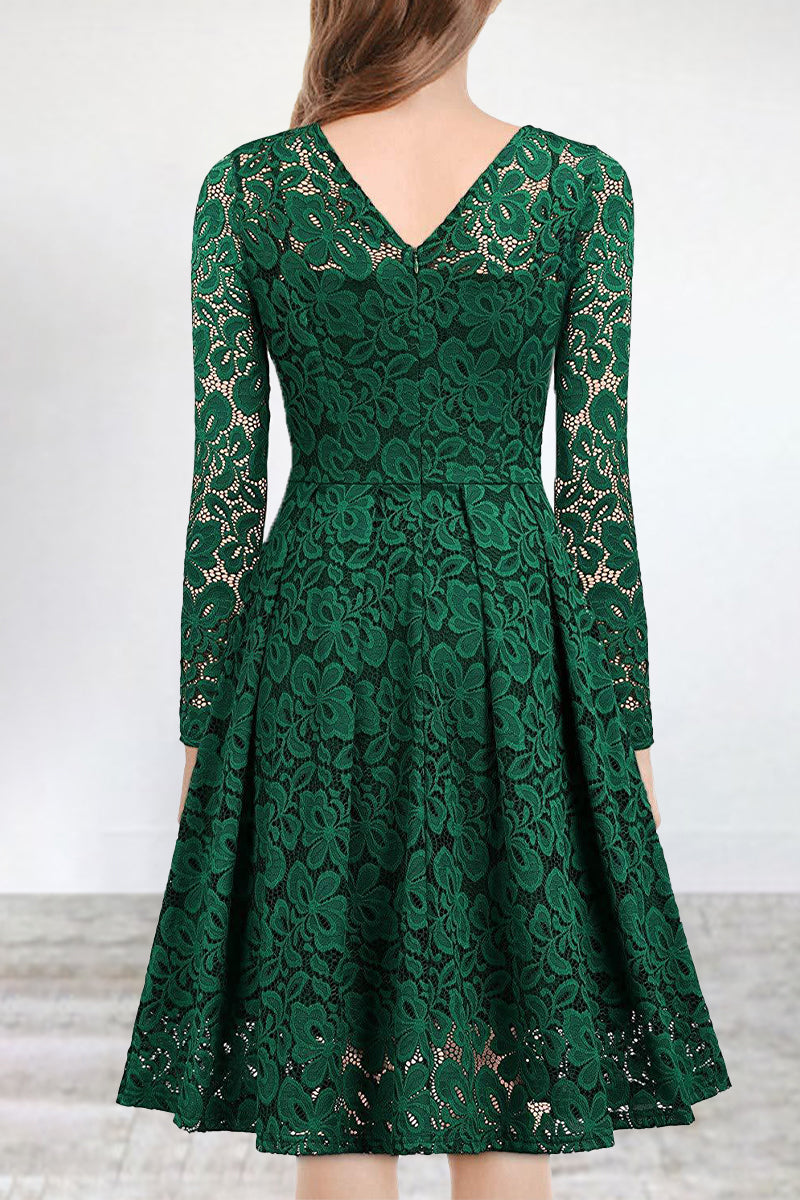 Beautifully Finished Dress in a Timeless Design