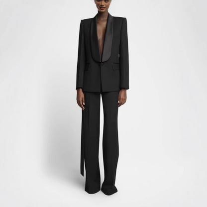 Gracefully Styled Coat for Any Occasion