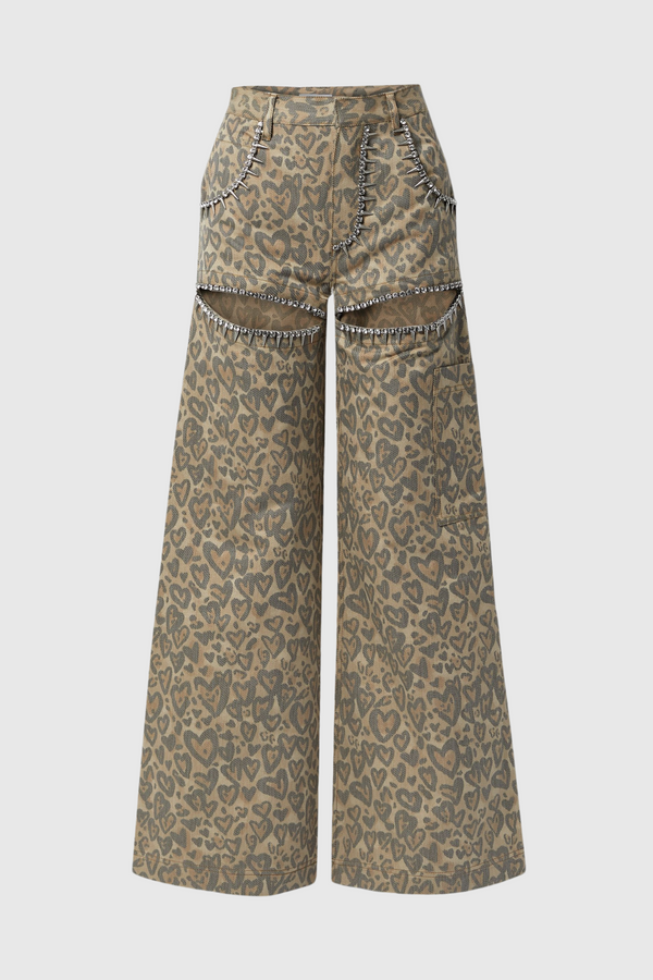 Effortlessly Elegant Garment with a Timeless Design