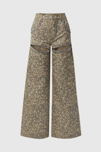 Effortlessly Elegant Garment with a Timeless Design