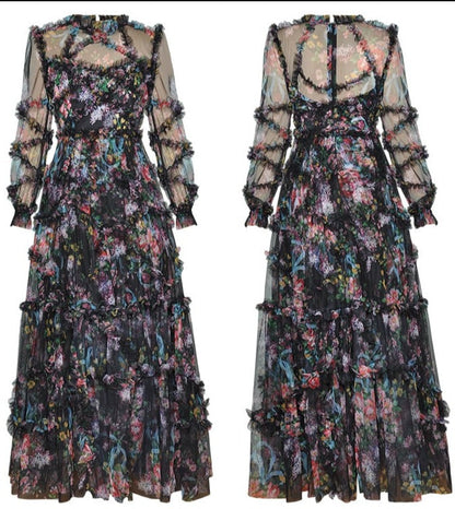 Gracefully Styled Dress for Any Occasion