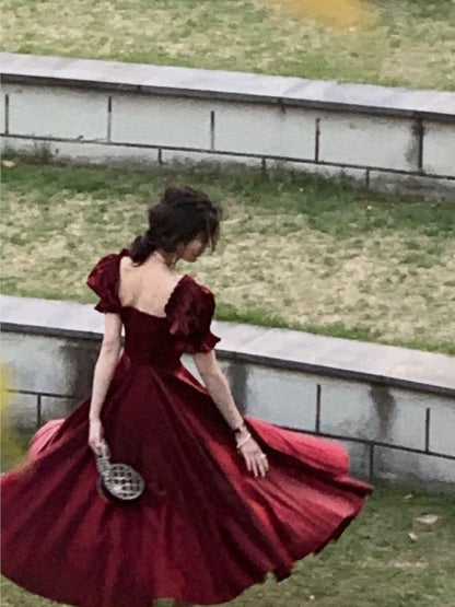 Classic Vintage & Enduringly Stylish Dress
