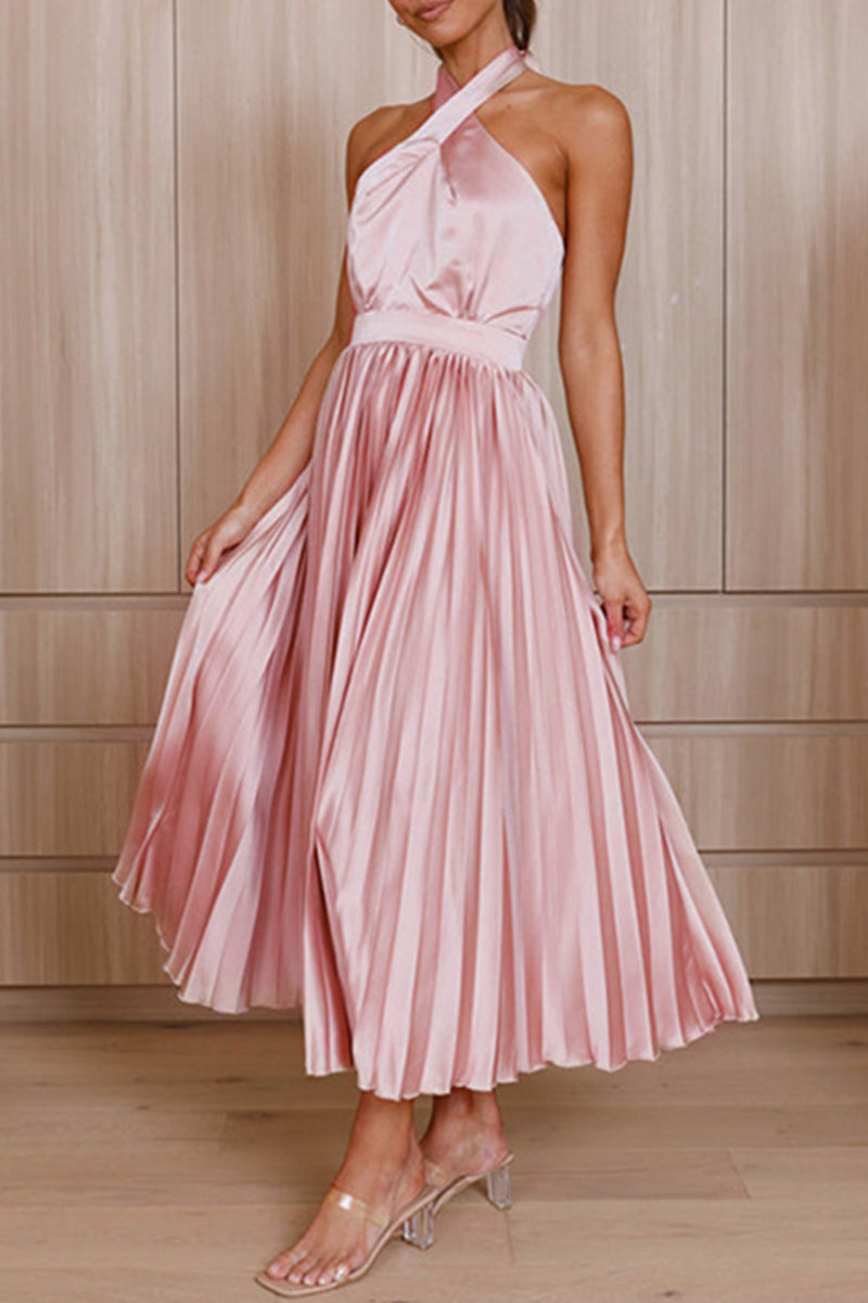 Sophisticated Dress with a Clean Classic Look