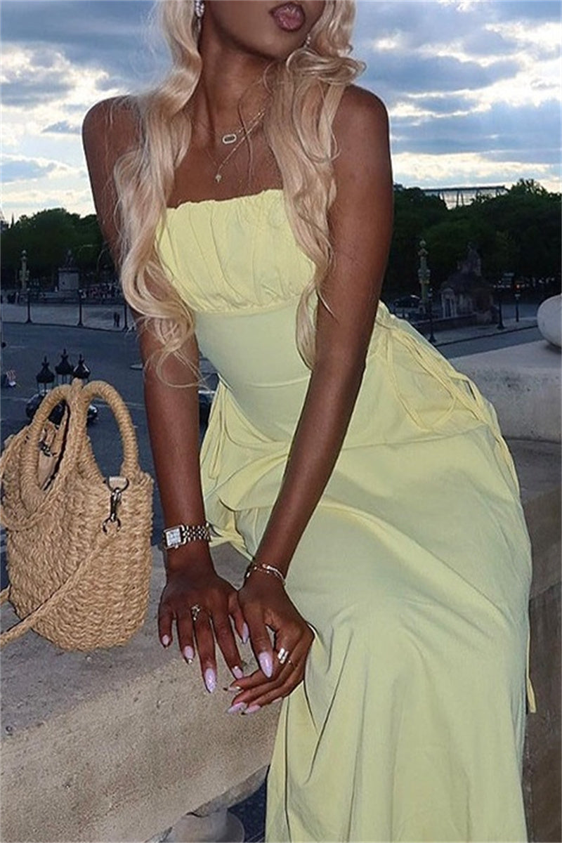 Beautifully Finished Dress in a Timeless Design