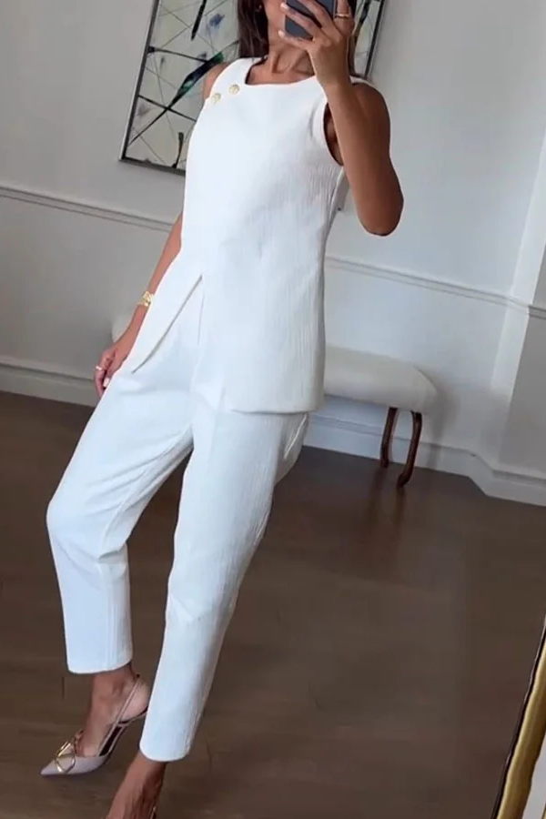 A Vintage Style Pants with Delicate Timeless Details