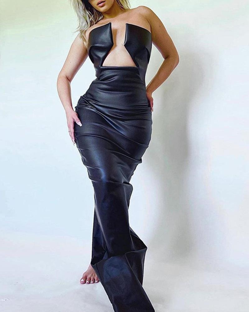 Sophisticated Dress with a Clean Classic Look