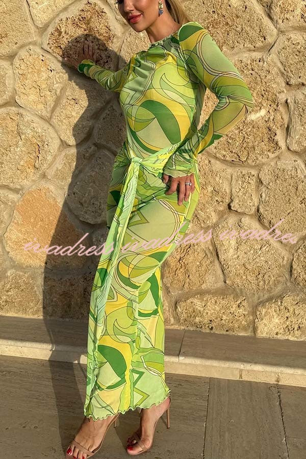 Gracefully Styled Dress for Any Occasion