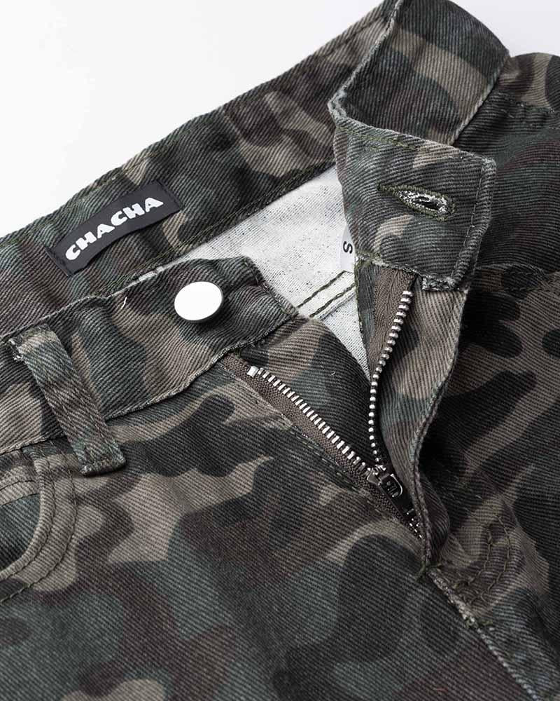 Classic Vintage Pants with a Flattering Fit