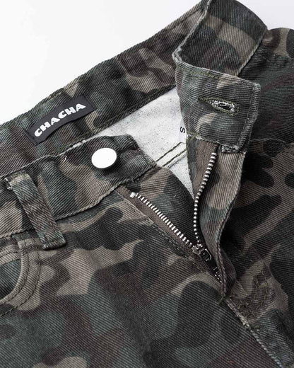 Classic Vintage Pants with a Flattering Fit