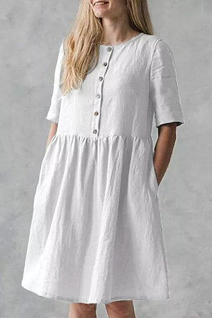 Gracefully Styled Dress for Any Occasion