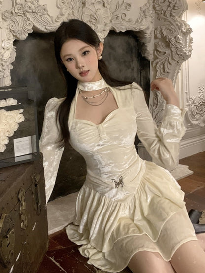 Classic Vintage Dress with a Flattering Fit