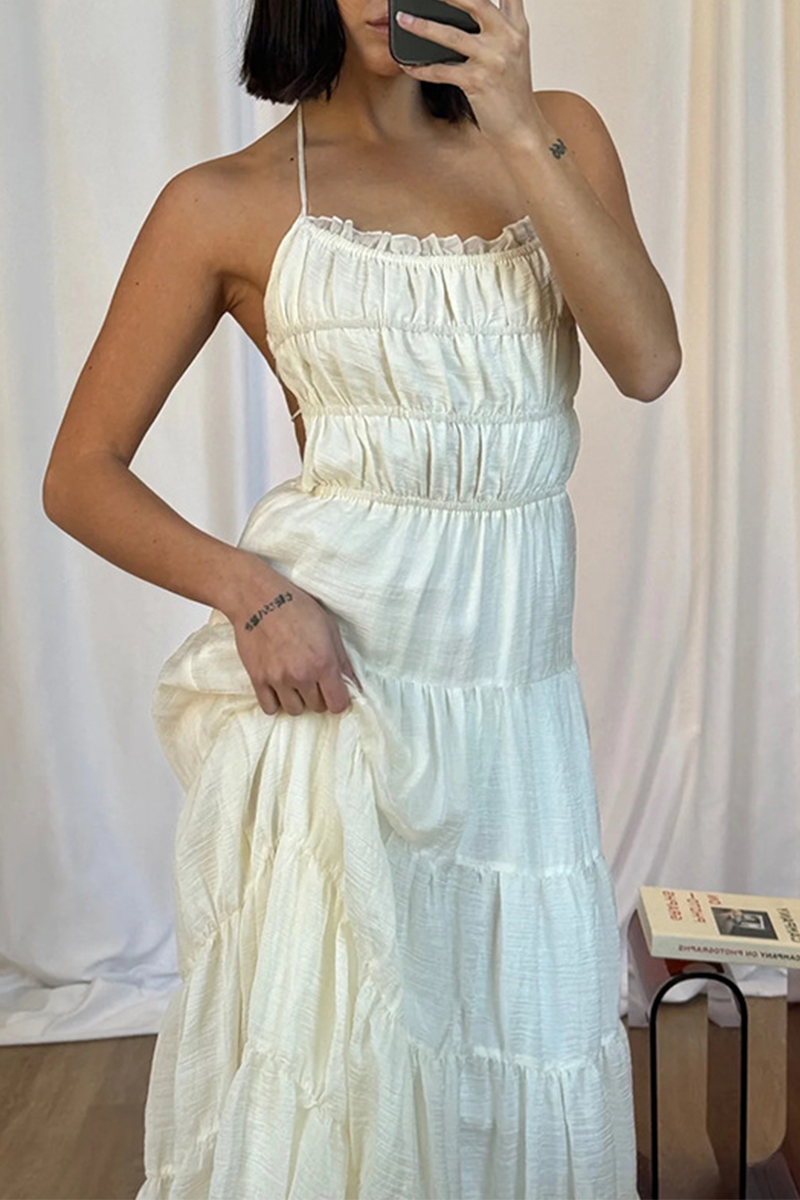Beautifully Finished Dress in a Timeless Design