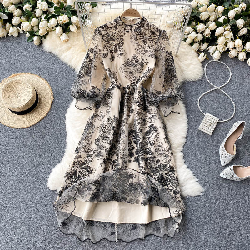 Classic Vintage Dress with a Flattering Fit