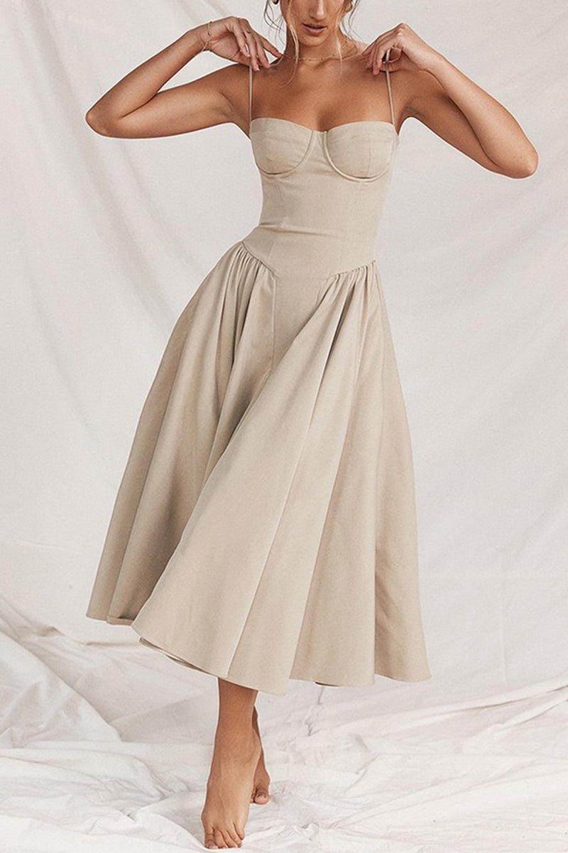 Well Tailored Dress with a Graceful Silhouette