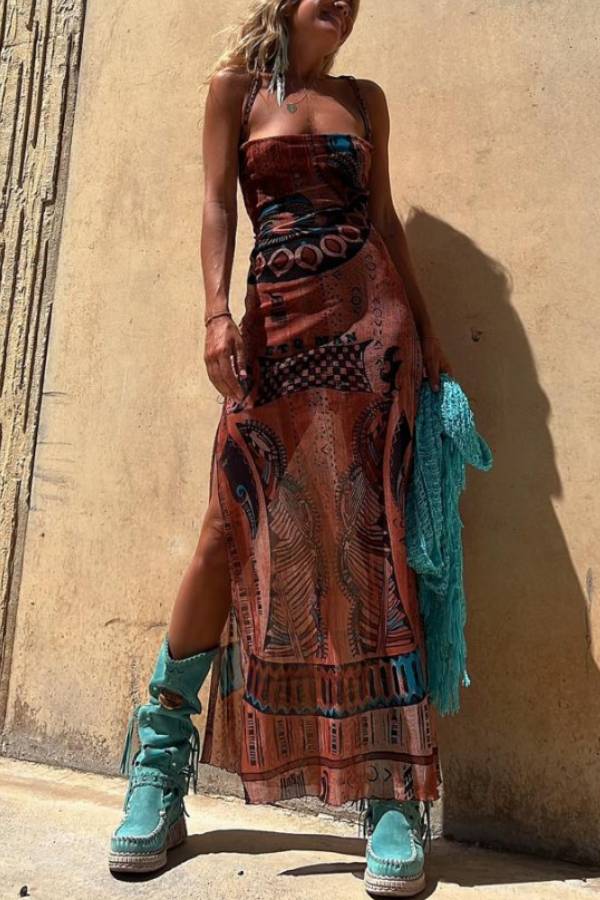 Gracefully Styled Dress for Any Occasion
