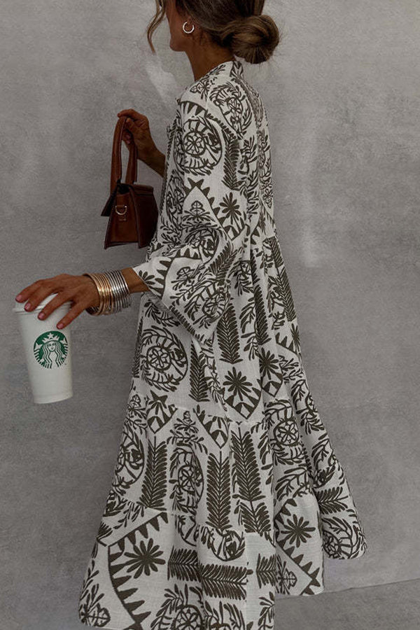 Effortlessly Elegant Dress with a Timeless Design