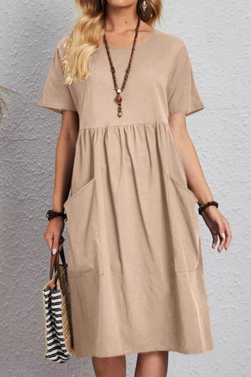 Gracefully Styled Dress for Any Occasion