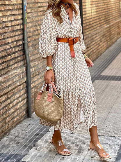 Well Tailored Dress with a Graceful Silhouette