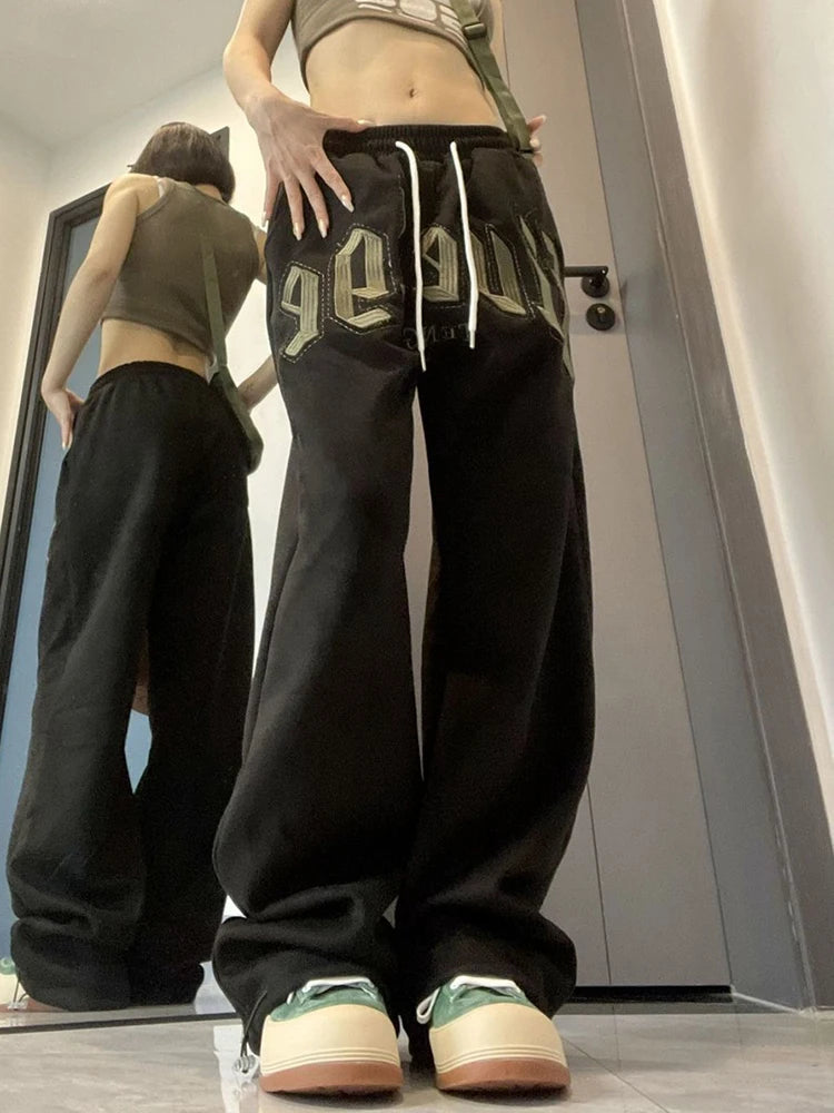 Beautifully Finished Pants in a Timeless Design