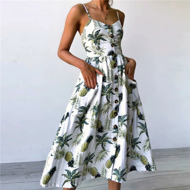 Beautifully Finished Dress in a Timeless Design