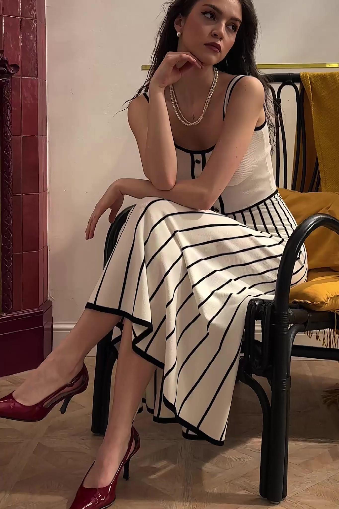 Polished Dress with an Effortless Classic Look