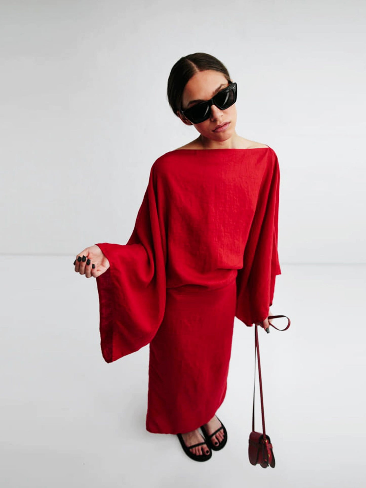 Effortlessly Elegant Dress with a Timeless Design