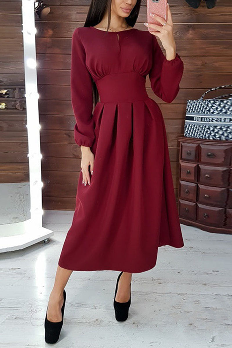 Classic Vintage Dress with a Flattering Fit