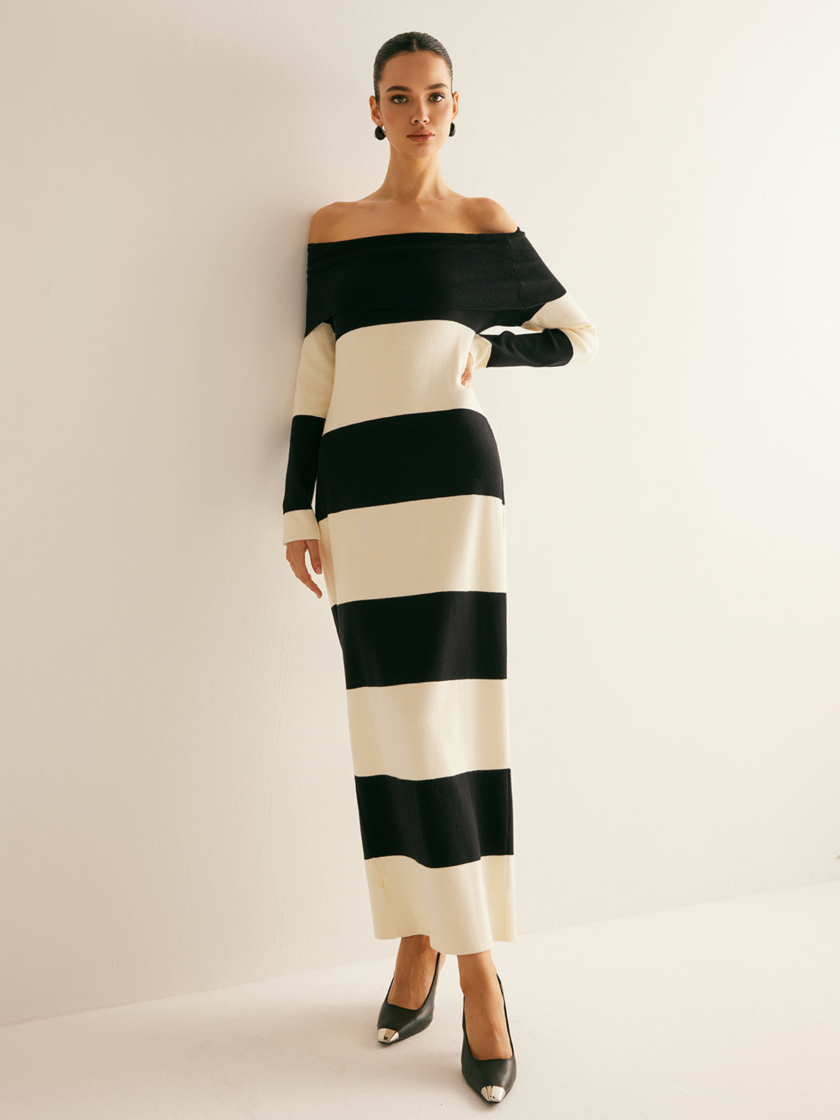 Beautifully Finished Sweater in a Timeless Design