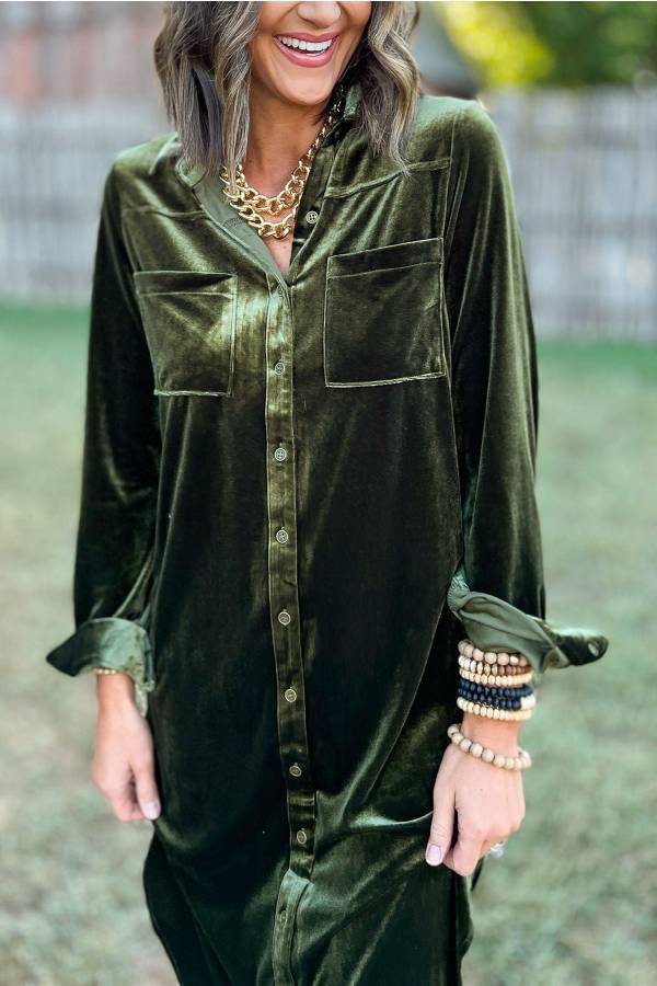 A Vintage Style Dress with Delicate Timeless Details