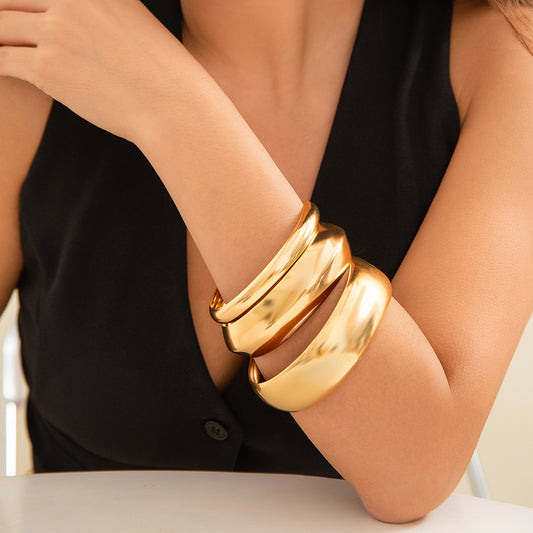 Beautiful Bracelet with Unique Style