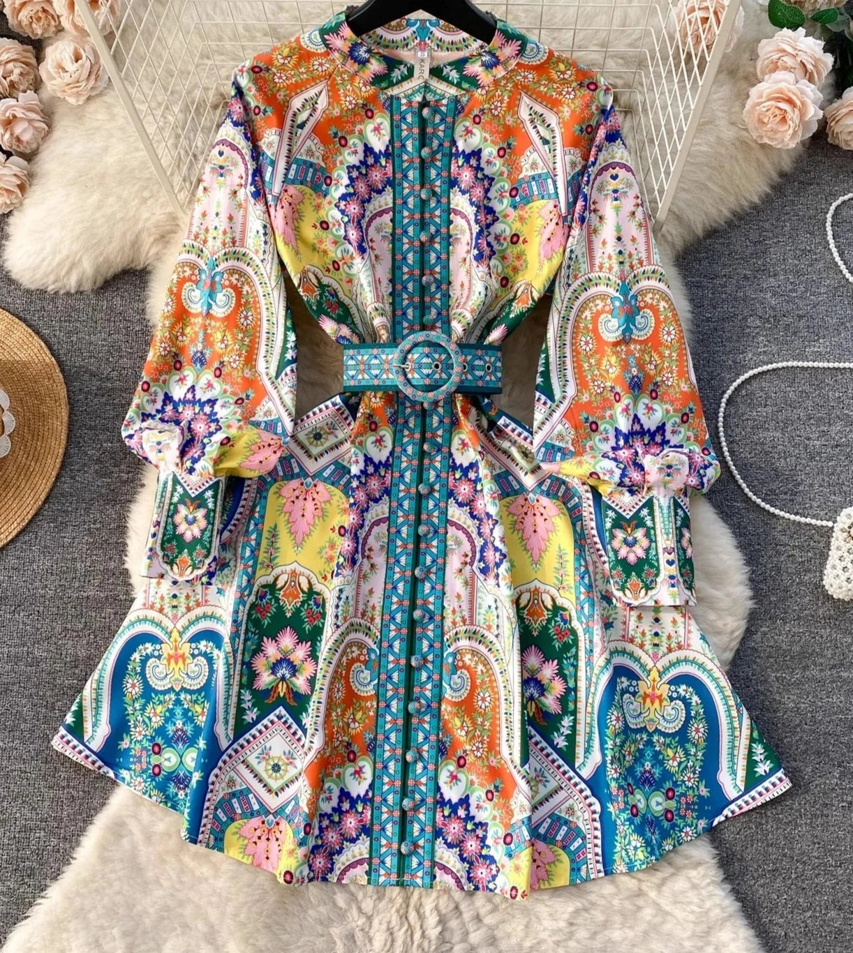 Well Tailored Dress with a Graceful Silhouette