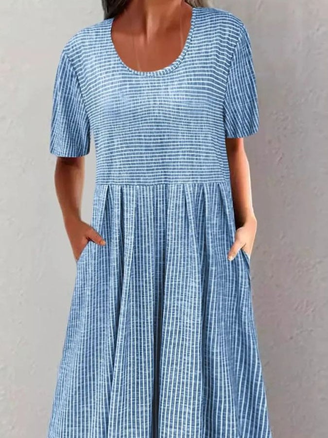 Classic Vintage Dress with a Flattering Fit