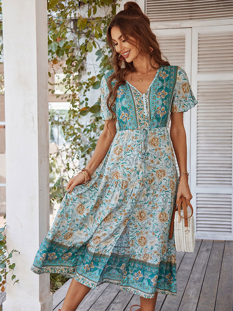 Beautifully Crafted Dress in a Classic Style
