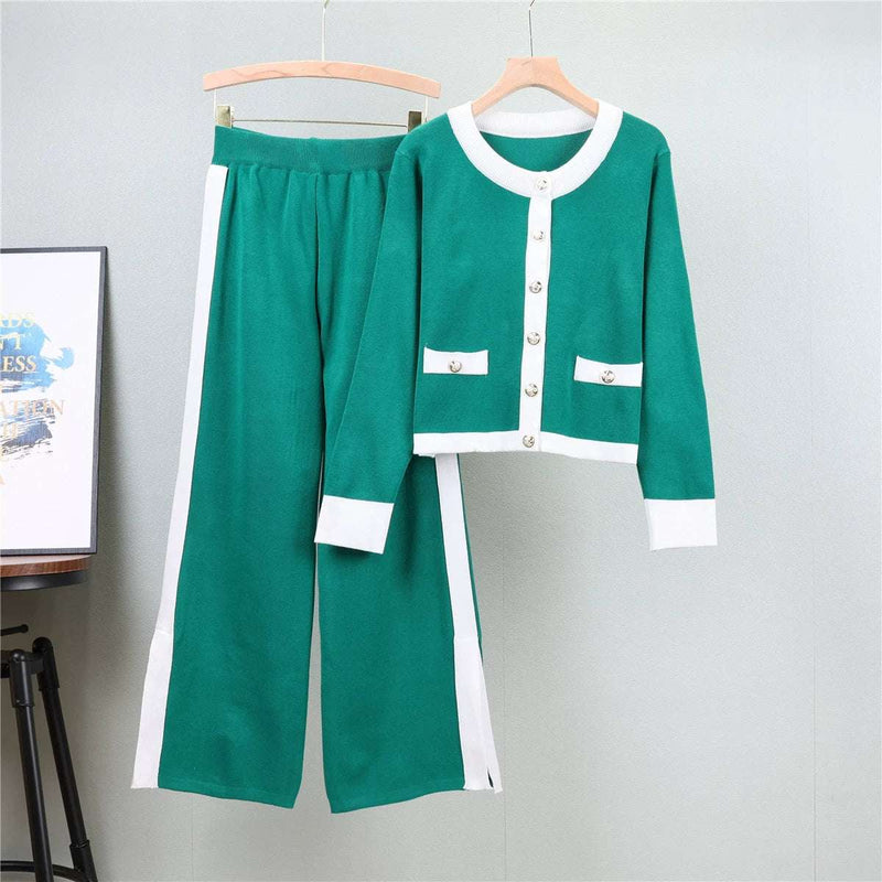 Effortlessly Elegant Garment with a Timeless Design