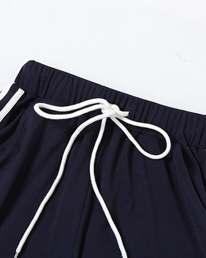 Elegantly Styled Pants for Everyday Wear