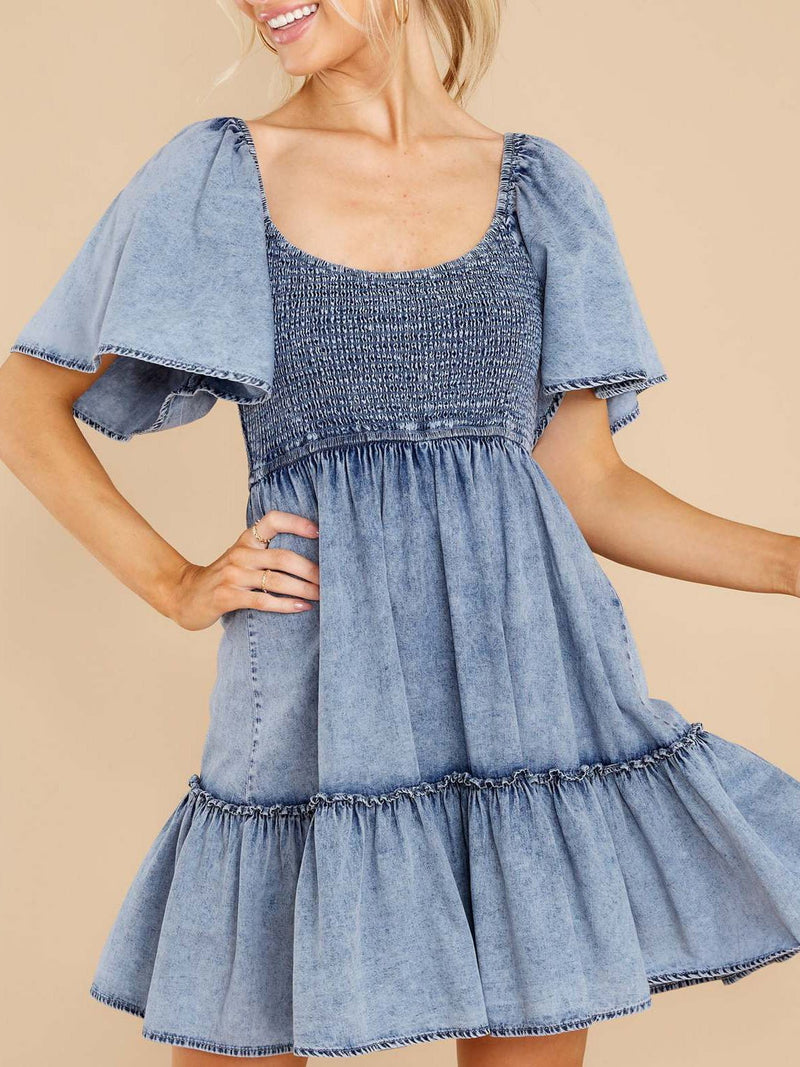 Sophisticated Dress with a Clean Classic Look