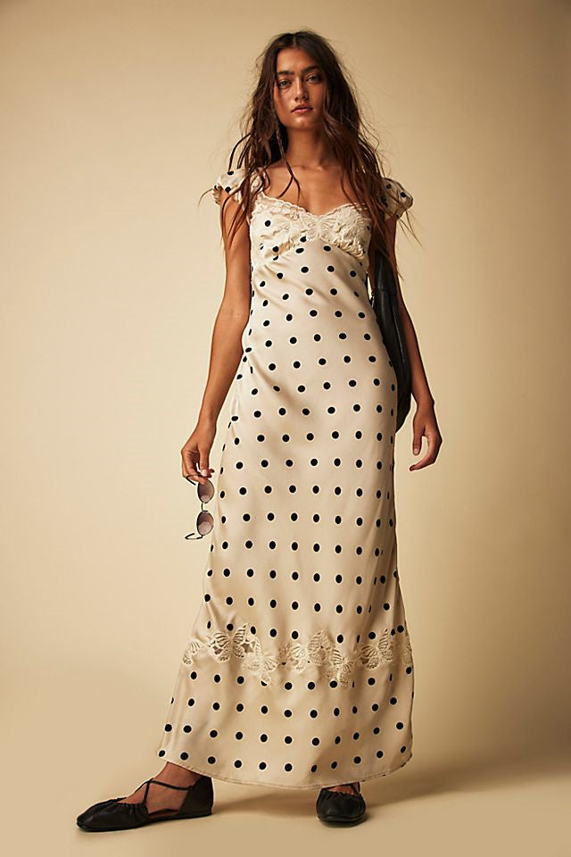 Classic Vintage & Enduringly Stylish Dress