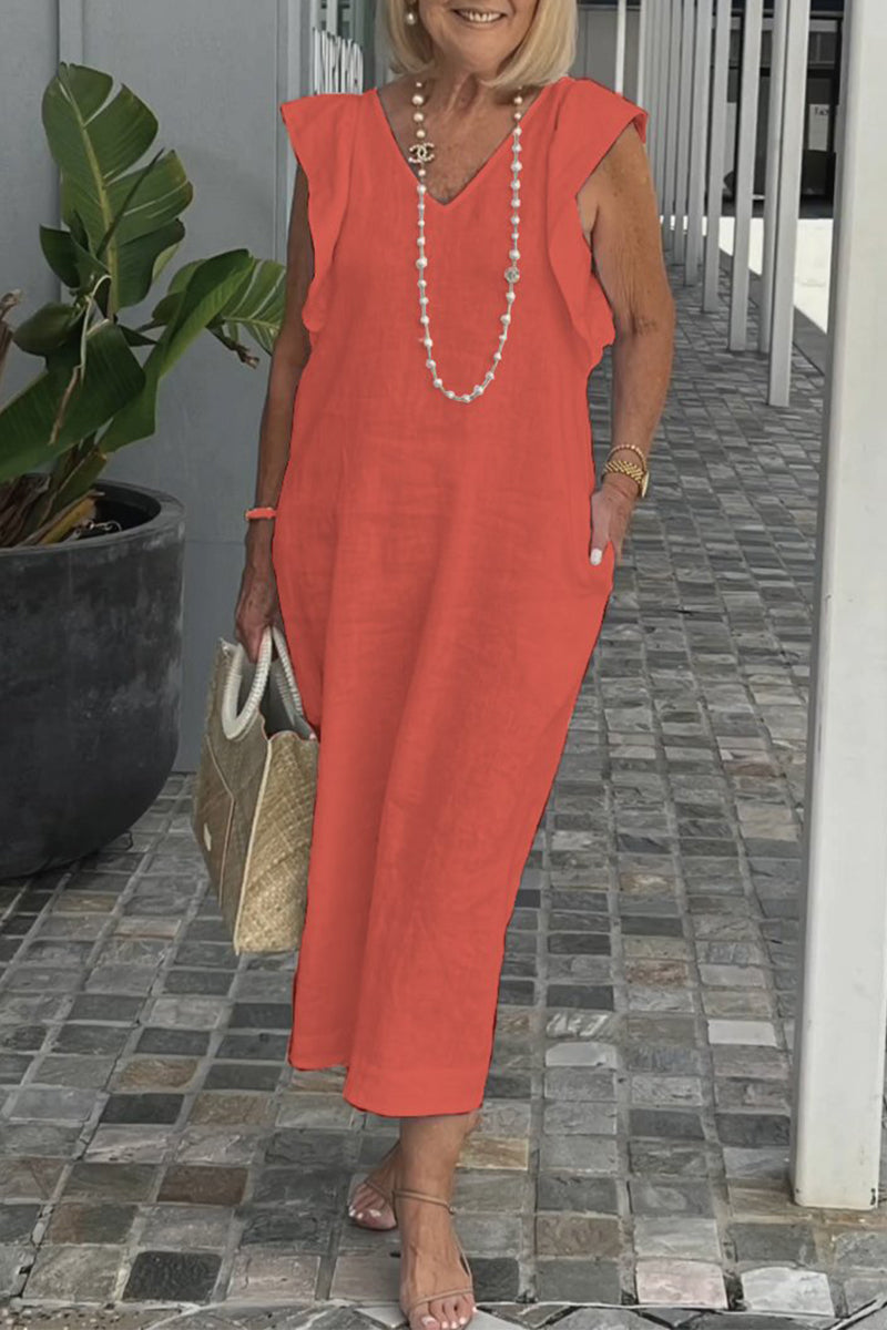 Beautifully Finished Dress in a Timeless Design