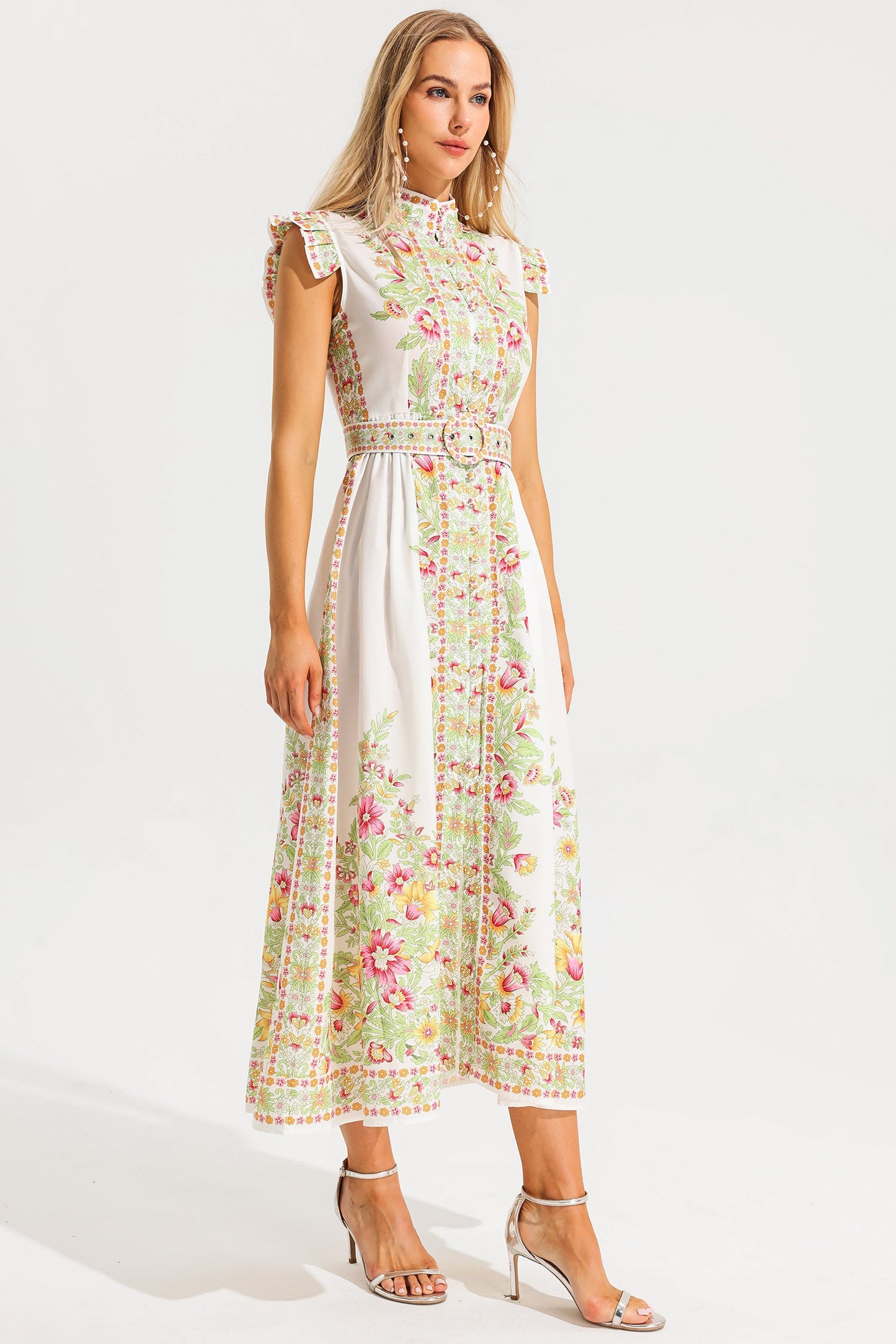 Gracefully Styled Dress for Any Occasion