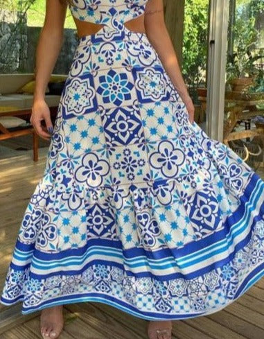A Vintage Style Dress with Delicate Timeless Details