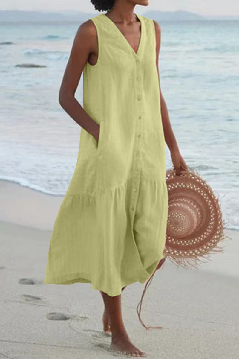 Gracefully Styled Dress for Any Occasion