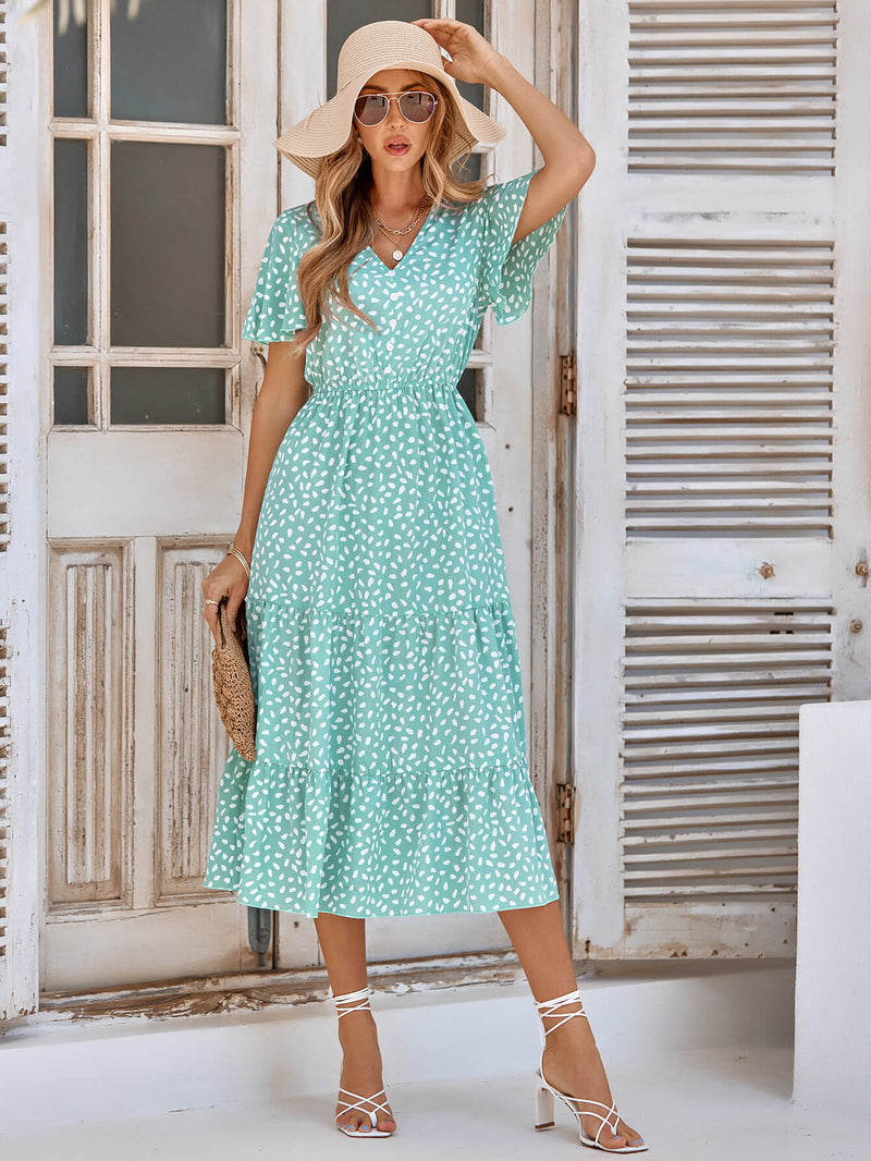 Well Tailored Dress with a Graceful Silhouette