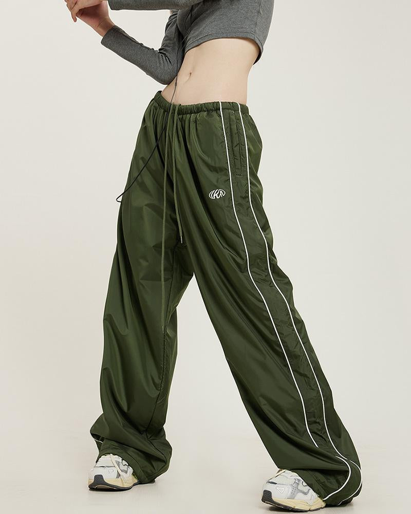 Elegantly Styled Pants for Everyday Wear