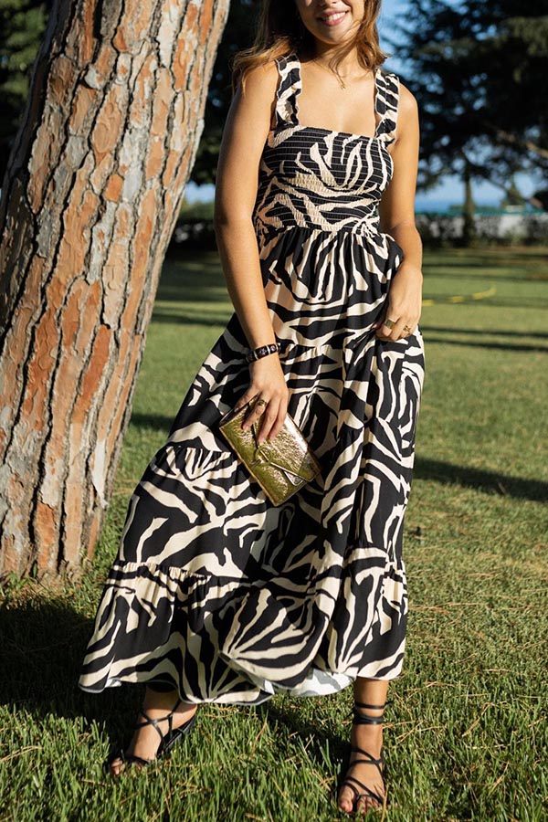 Sophisticated Dress with a Clean Classic Look