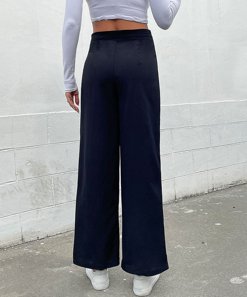 Beautifully Finished Pants in a Timeless Design