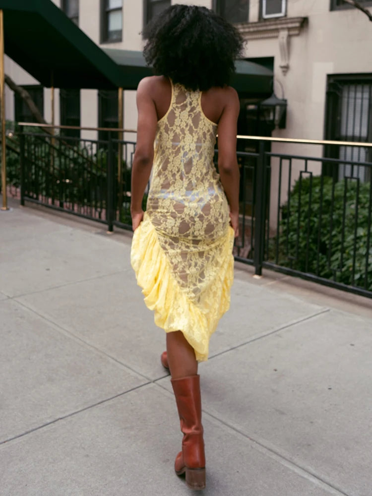 Sophisticated Dress with a Clean Classic Look